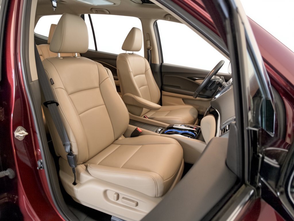 Used 2019 Honda Pilot Touring image 30