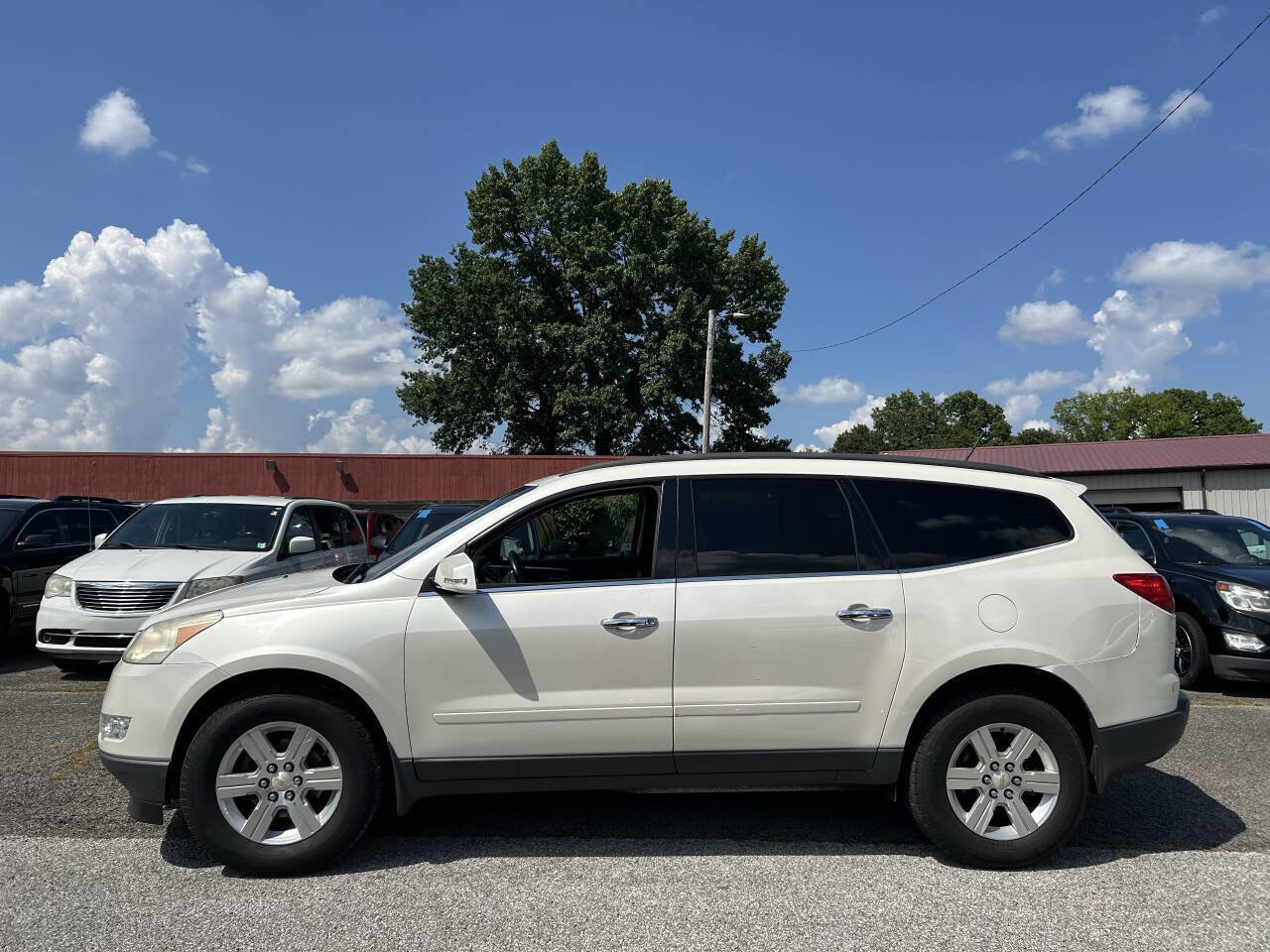 Used 2011 Chevrolet Traverse LT w/ Personal Connectivity Package image 17