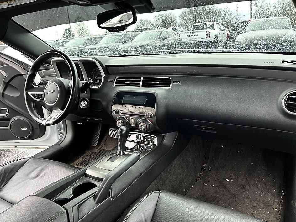 Used 2010 Chevrolet Camaro SS w/ RS Package image 5