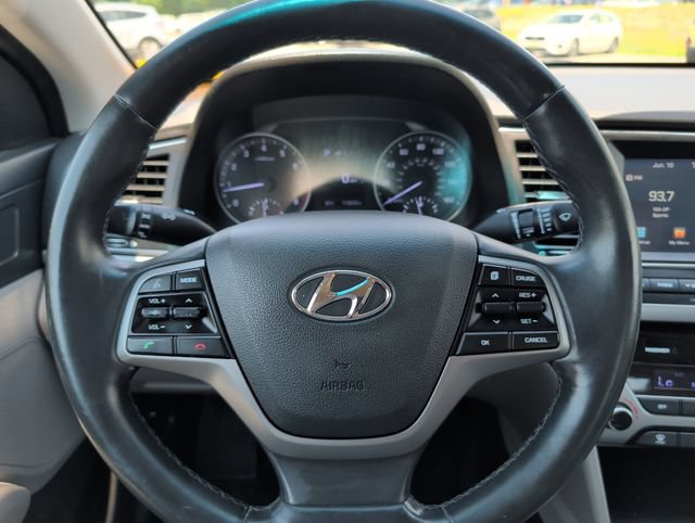 Used 2018 Hyundai Elantra Value Edition FWD image 17