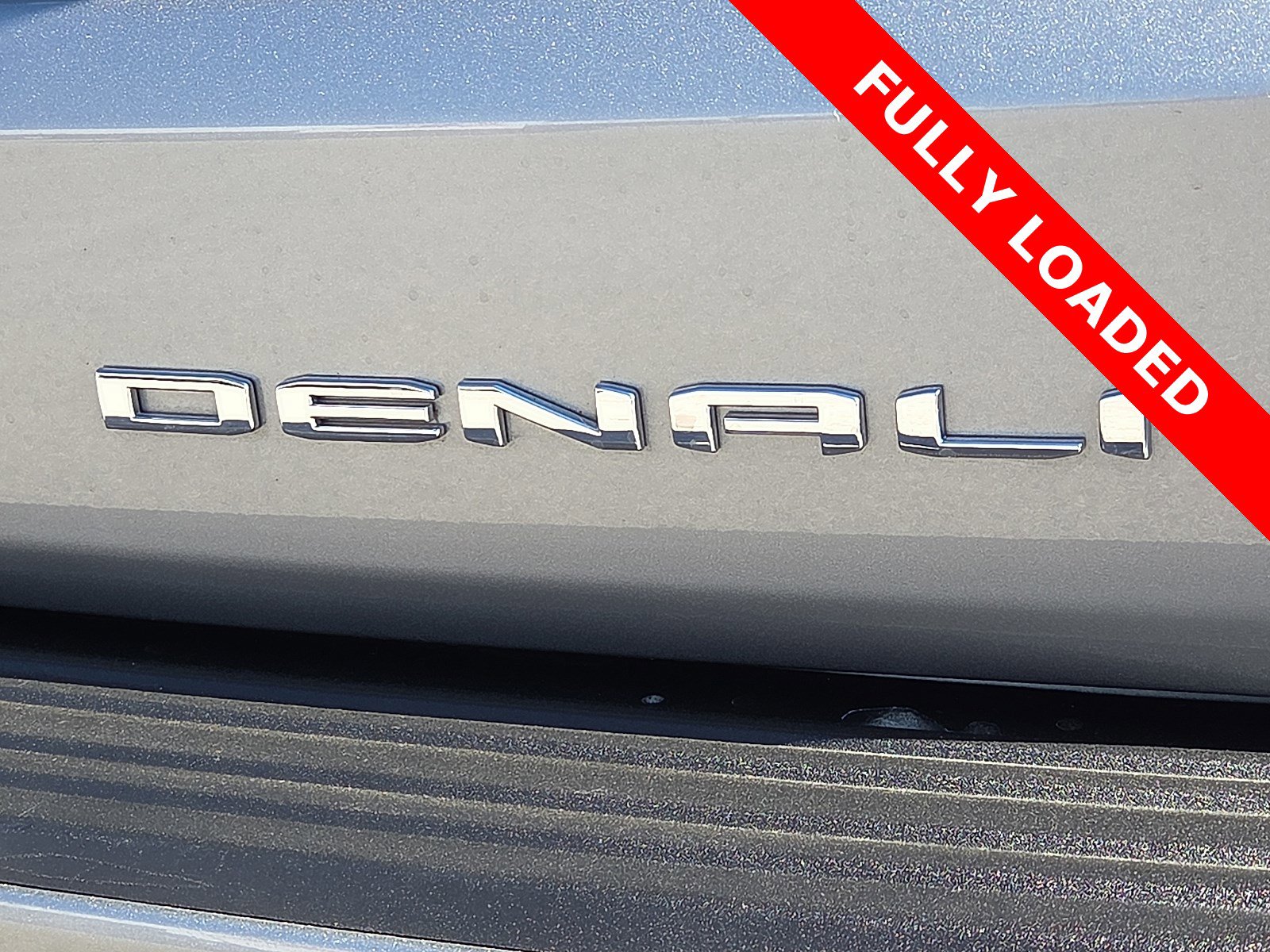 Used 2023 GMC Yukon Denali Ultimate image 8