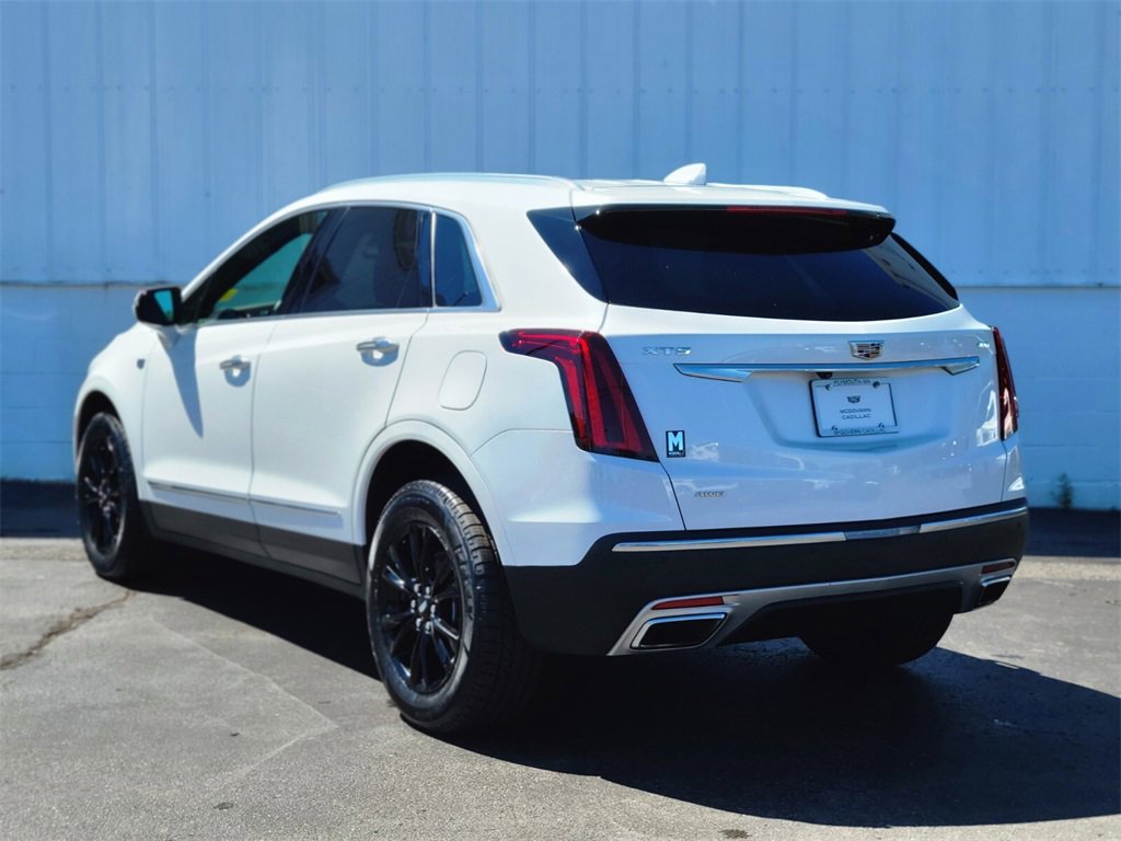 Certified 2023 Cadillac XT5 Premium Luxury image 3