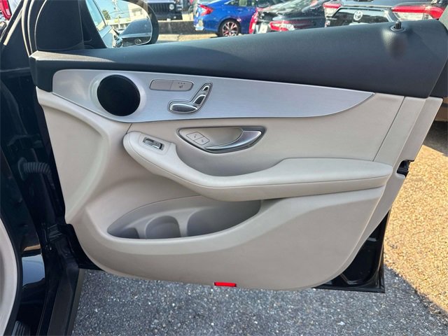 Used 2022 Mercedes-Benz GLC 300 image 18