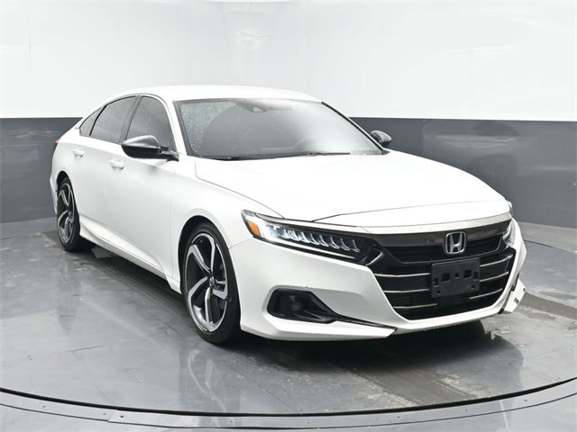 Used 2022 Honda Accord Sport image 2