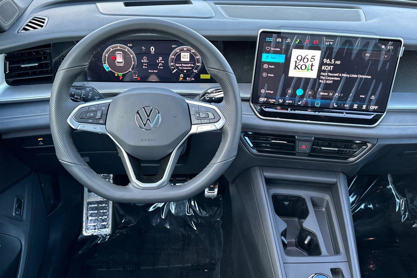 New 2026 Volkswagen Tiguan SE R-Line image 13