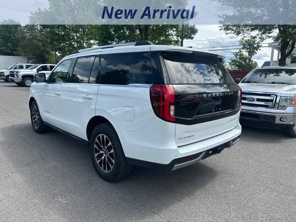 Used 2025 Ford Expedition Platinum AWD/4WD image 10