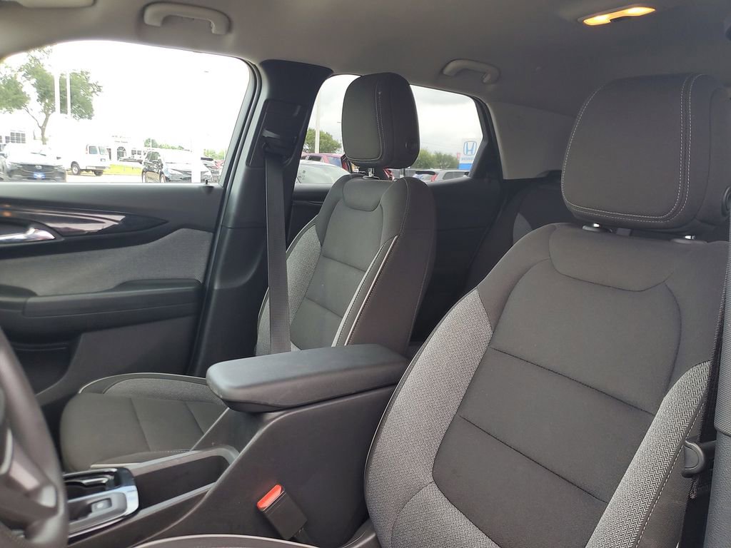 Used 2025 Chevrolet TrailBlazer LT AWD/4WD image 13