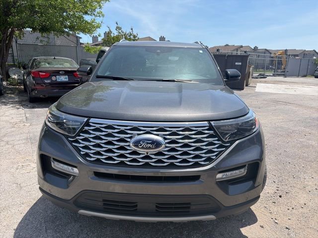 Used 2020 Ford Explorer Platinum w/ Premium Technology Package AWD/4WD image 3