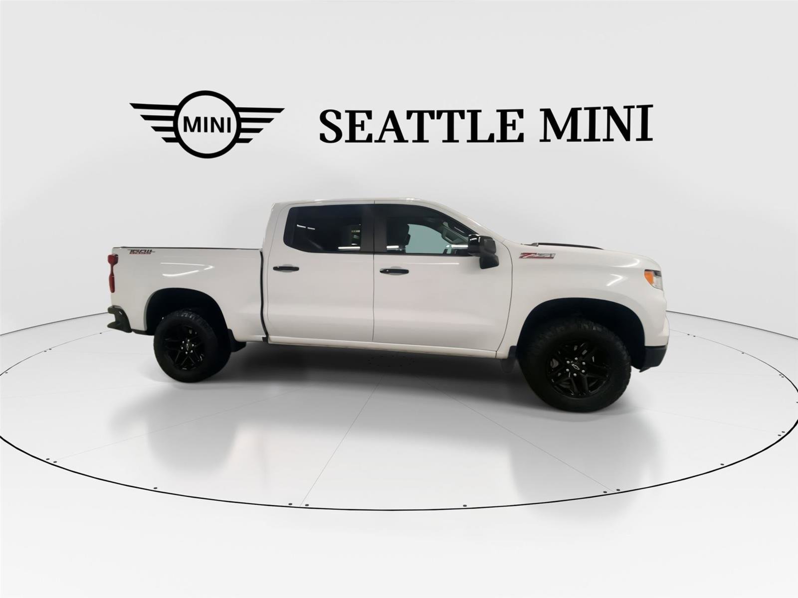 Used 2023 Chevrolet Silverado 1500 LT Trail Boss w/ Convenience Package II AWD/4WD image 13