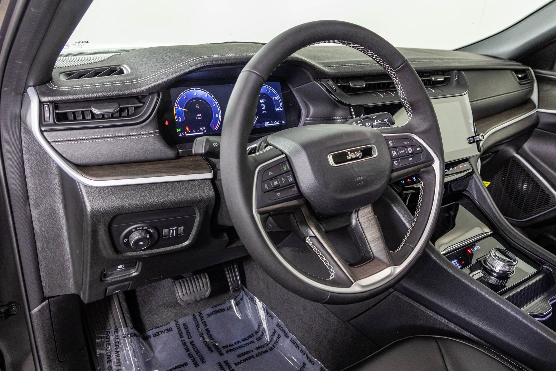 New 2026 Jeep Grand Cherokee Limited image 3