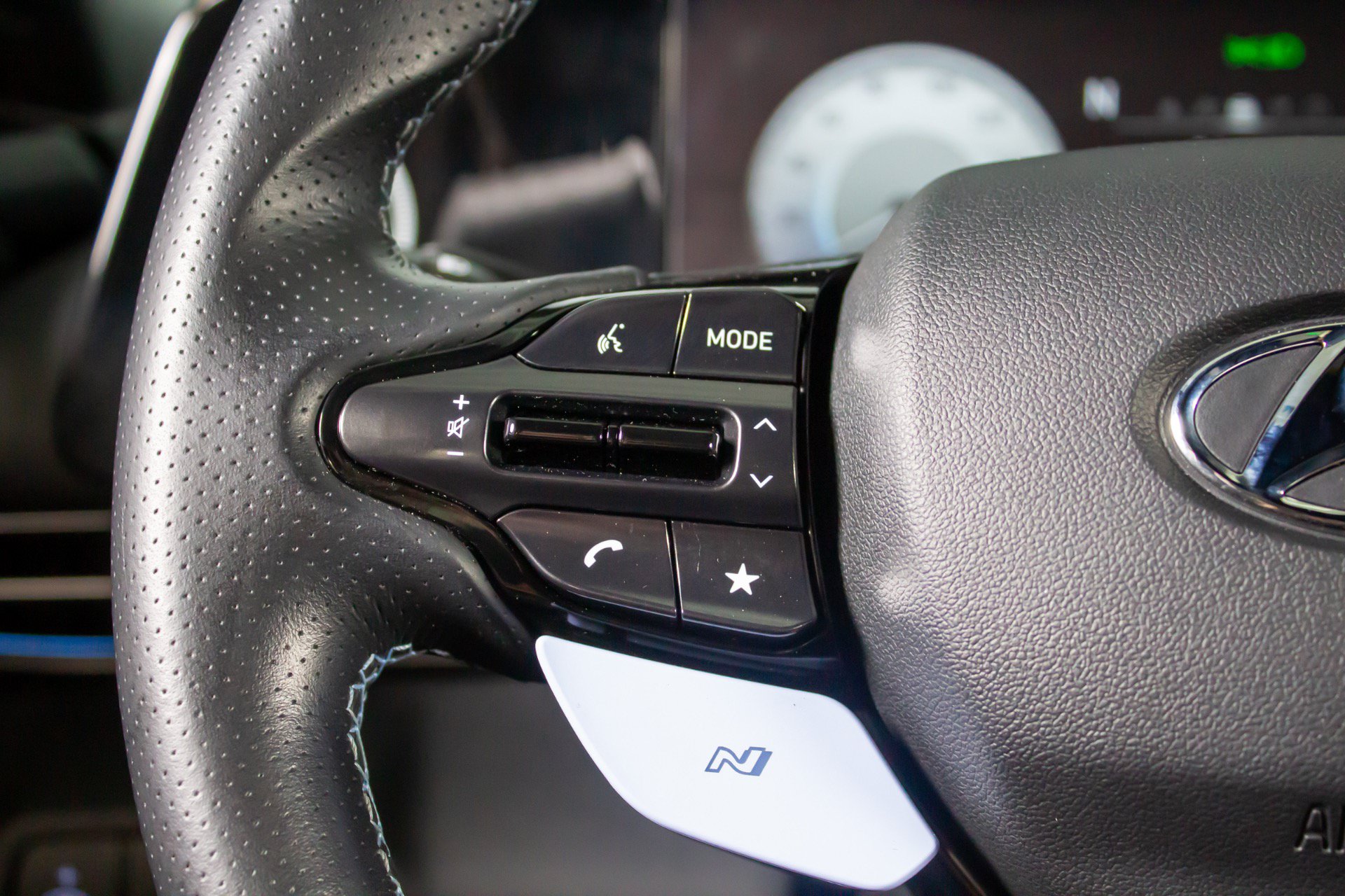 Used 2022 Hyundai Elantra N FWD image 39