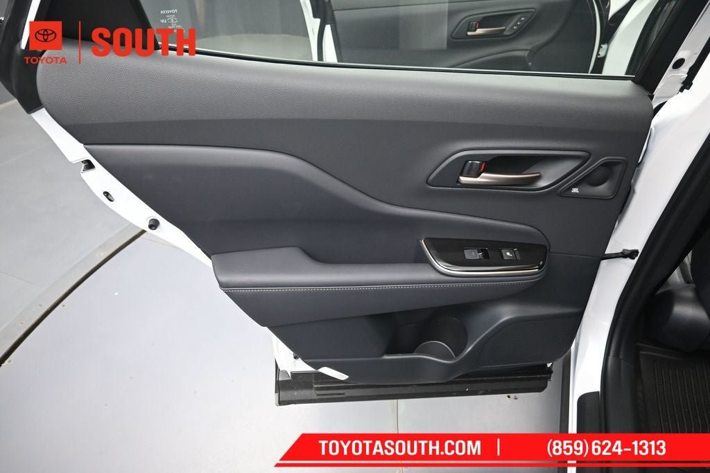 New 2026 Toyota Crown Platinum AWD/4WD image 31