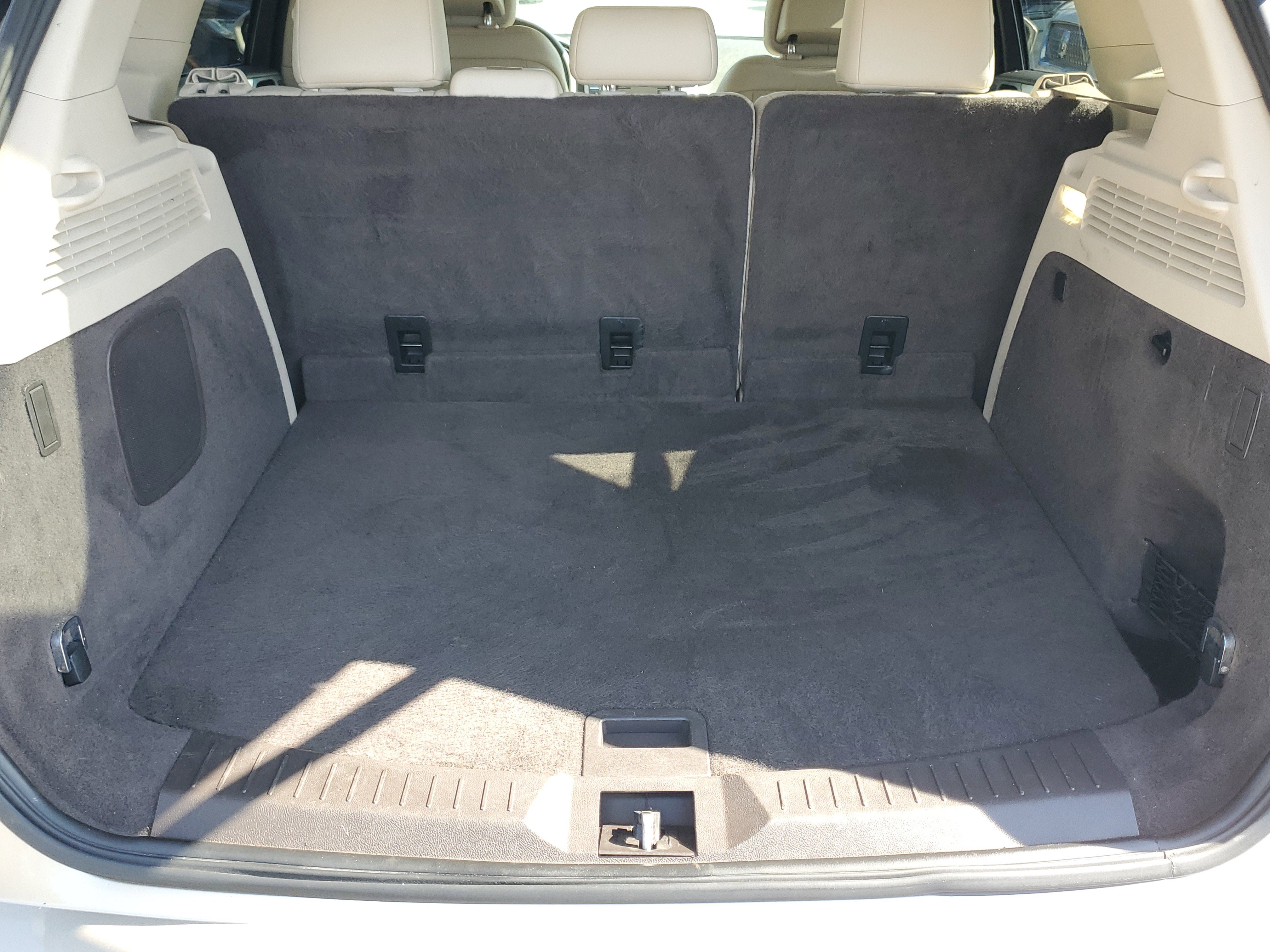 Used 2017 Lincoln MKC Premiere image 8