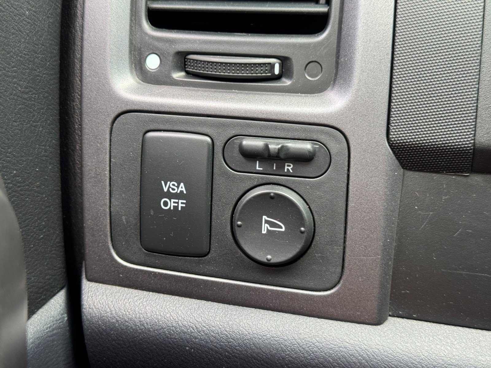 Used 2009 Honda CR-V EX-L image 16