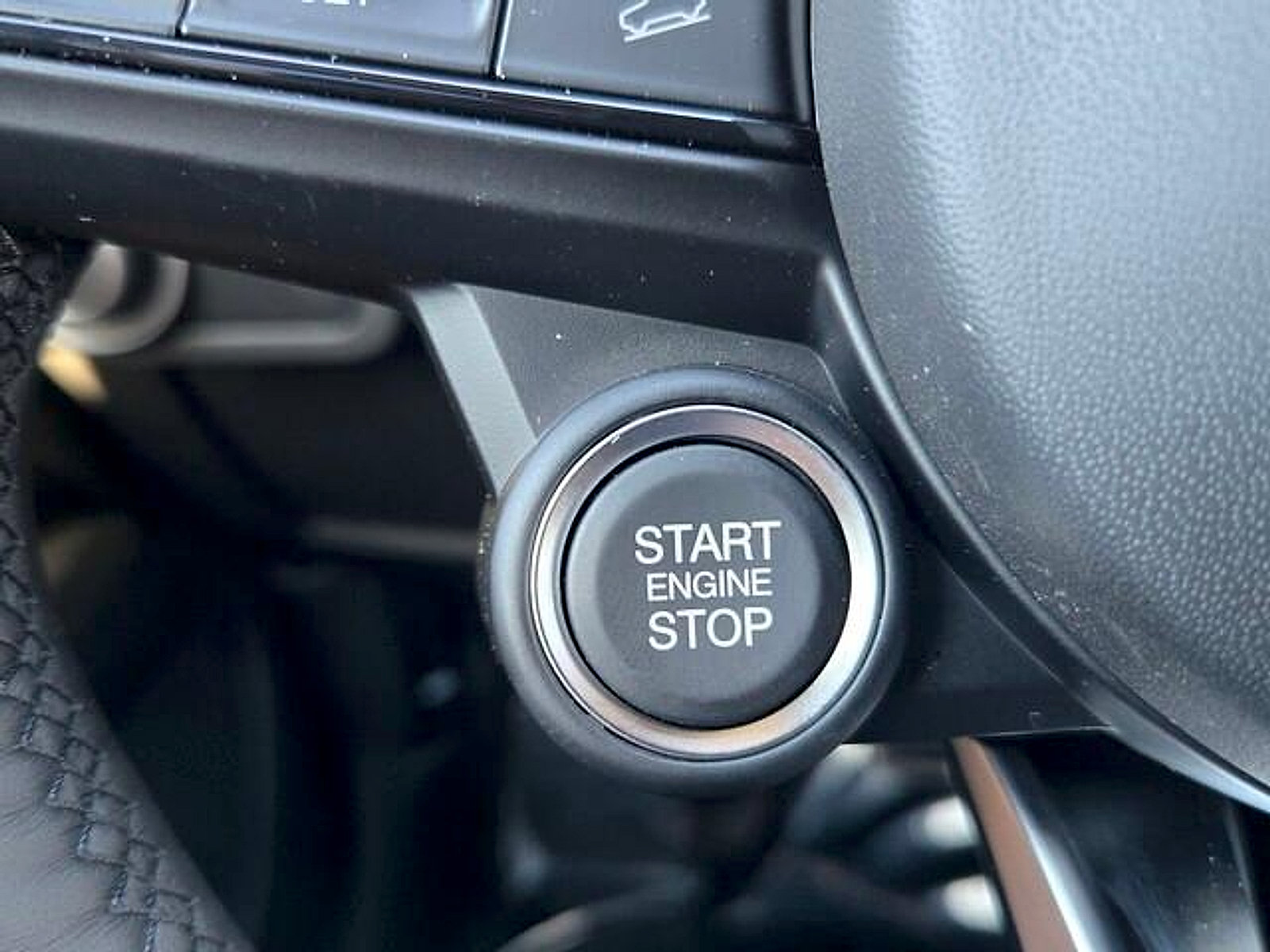 New 2026 Alfa Romeo Stelvio Sprint w/ Convenience Package AWD/4WD image 15