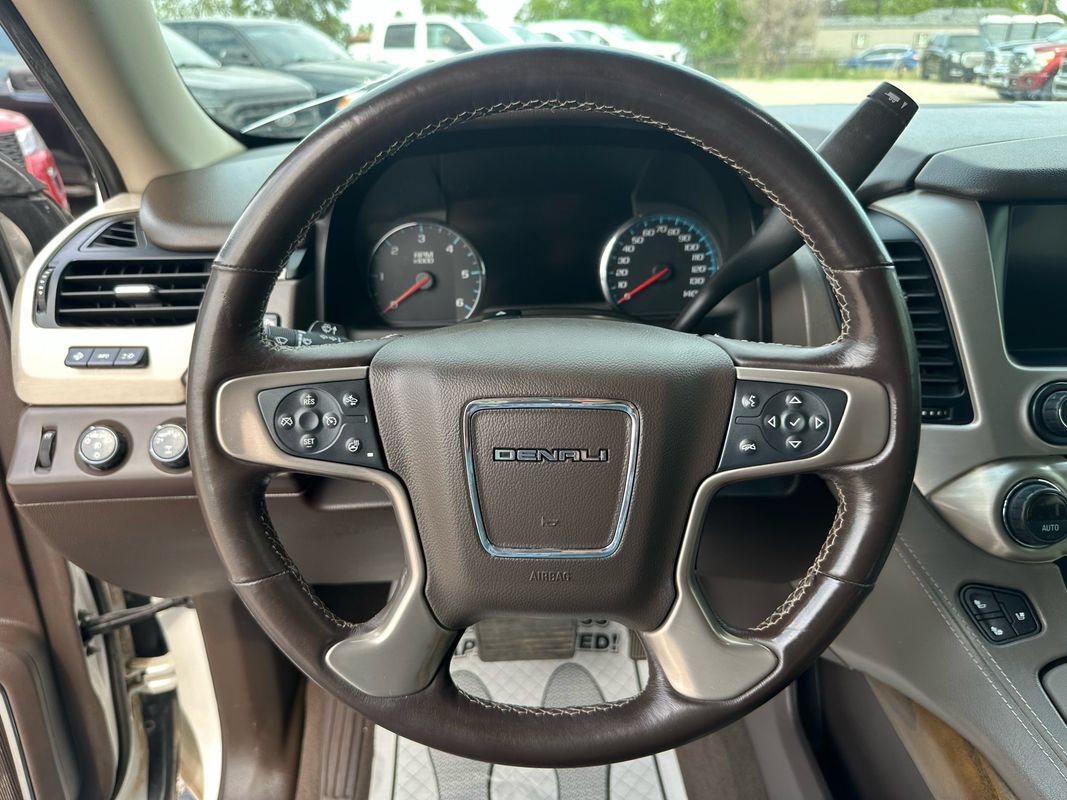 Used 2019 GMC Yukon Denali w/ Denali Ultimate Package AWD/4WD image 35