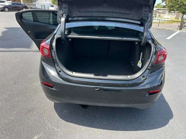 Used 2018 MAZDA MAZDA3 Sport w/ Preferred Equipment Package image 16