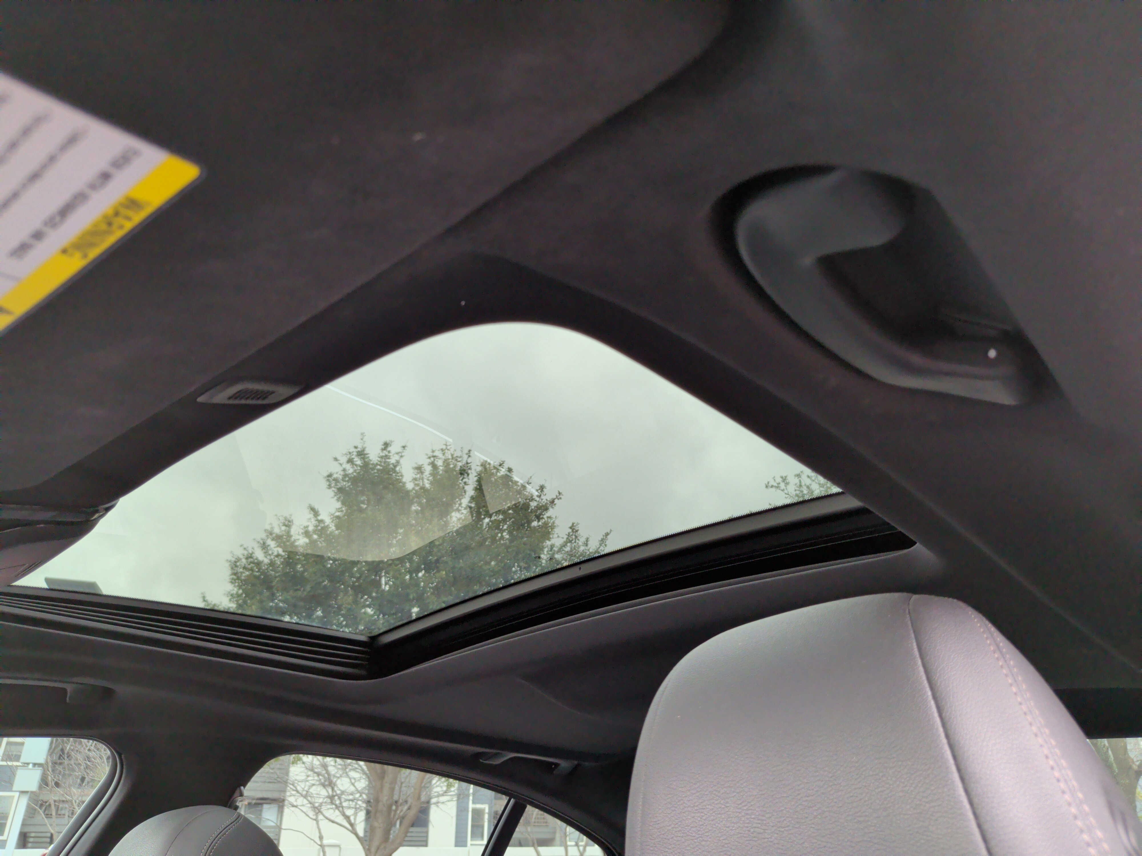 Certified 2023 BMW 530e w/ Premium Package image 29