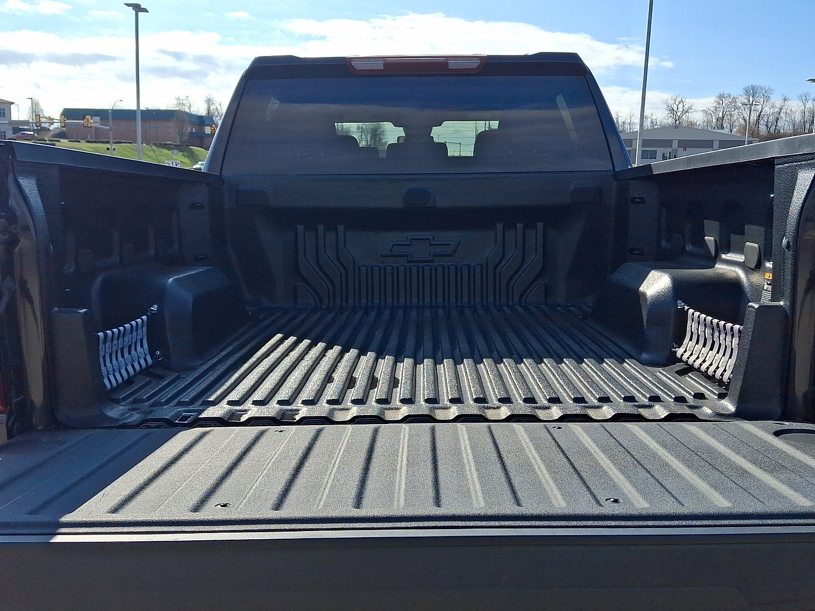 Used 2022 Chevrolet Silverado 1500 LT AWD/4WD image 31