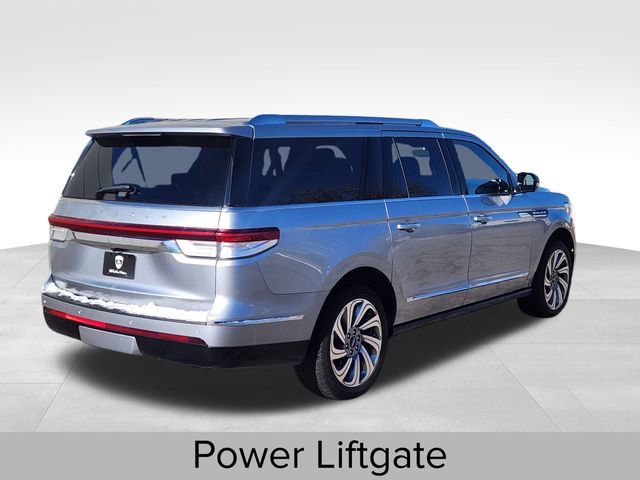 Certified 2023 Lincoln Navigator L Reserve AWD/4WD image 10