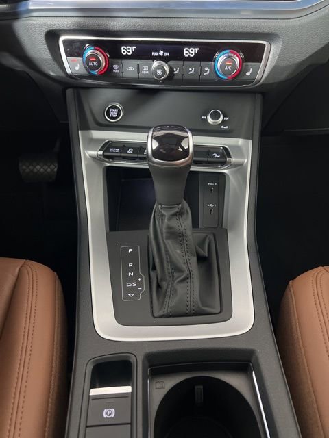 Used 2022 Audi Q3 2.0T Premium image 27