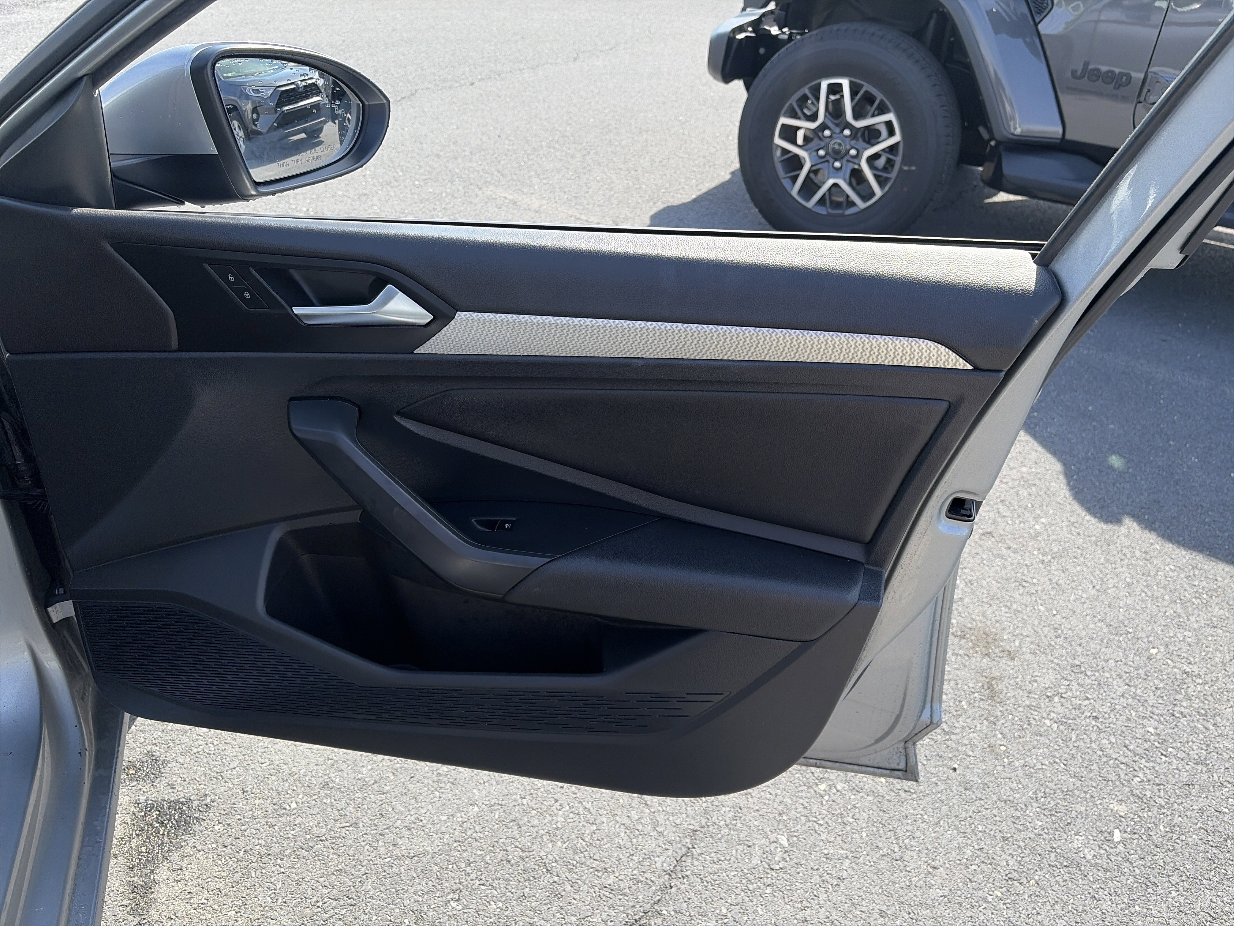 Used 2021 Volkswagen Jetta SE image 26