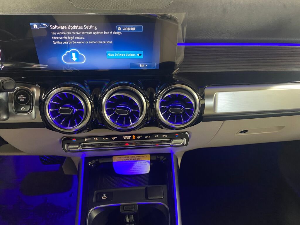 New 2026 Mercedes-Benz GLB 250 4MATIC image 13