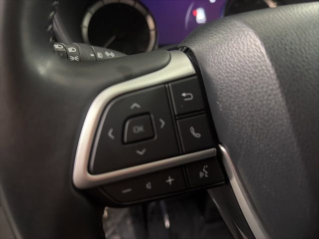Used 2024 Toyota Highlander LE image 17