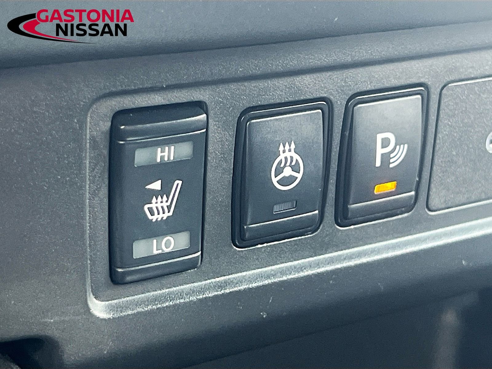 Used 2024 Nissan Frontier SV w/ Technology Package image 26