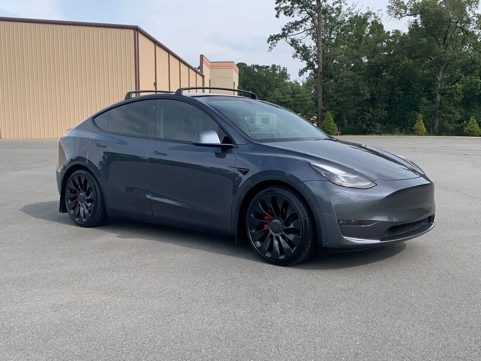 Used 2022 Tesla Model Y Performance image 1