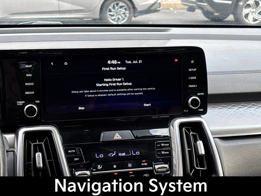Certified 2023 Kia Sorento EX w/ Panoramic Sunroof Package AWD/4WD image 17