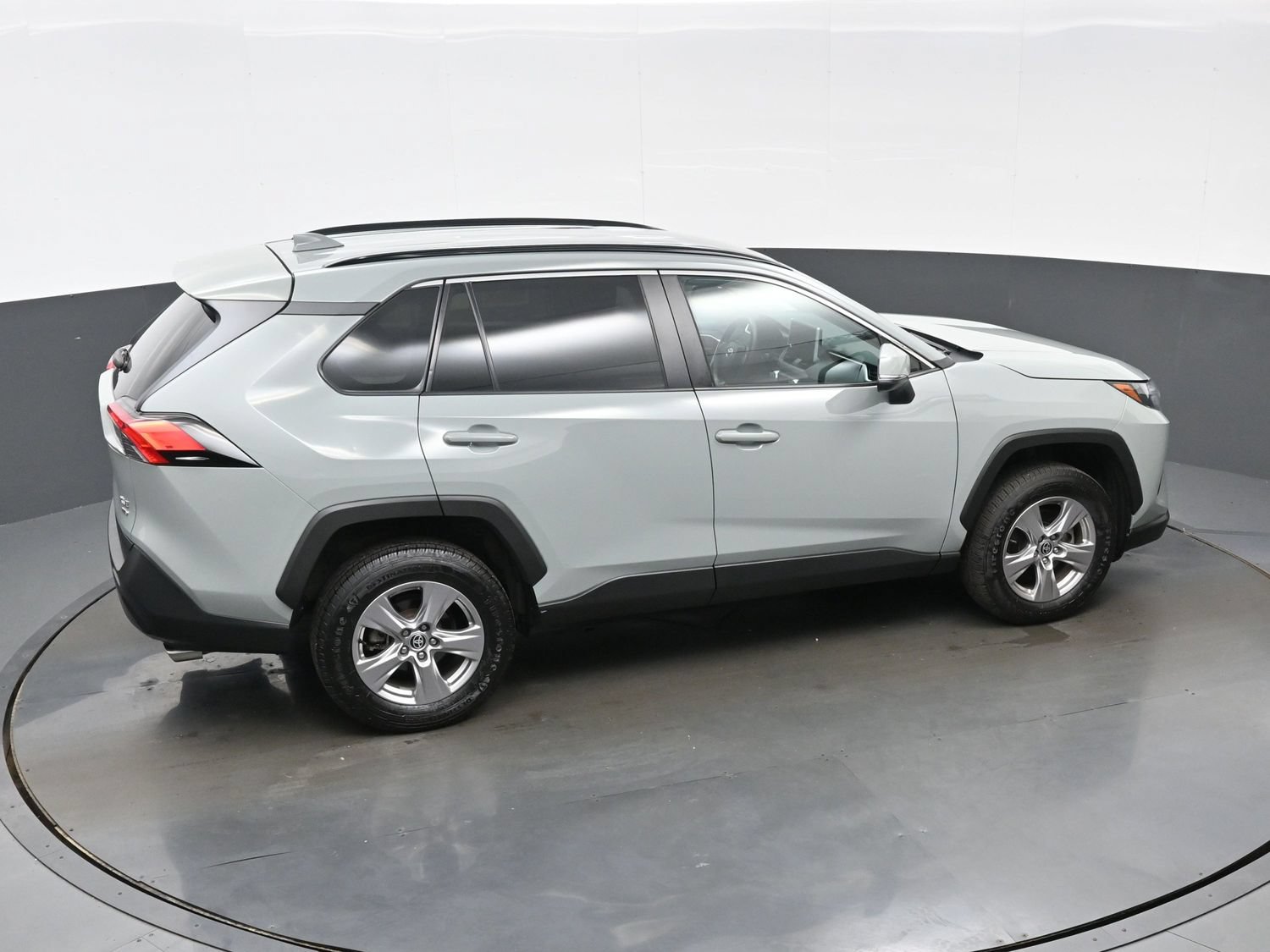 Used 2023 Toyota RAV4 XLE AWD/4WD image 41