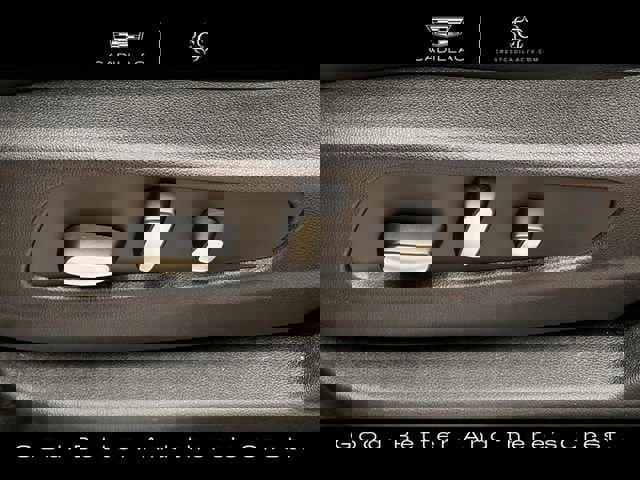 Used 2024 Cadillac XT5 Premium Luxury image 25