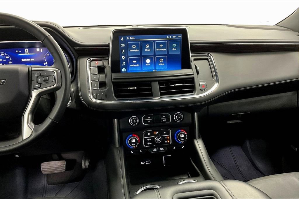 Used 2023 Chevrolet Suburban Z71 w/ Luxury Package image 8