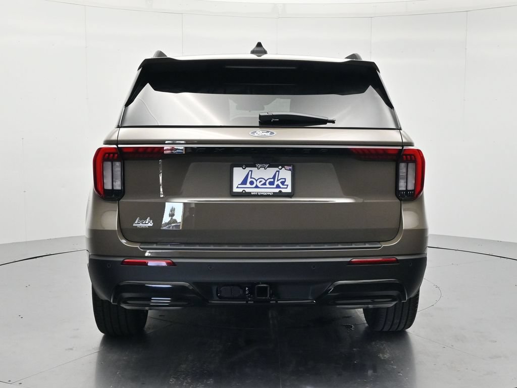 New 2027 Ford Explorer ST-Line w/ ST-Line Street Pack RWD image 6