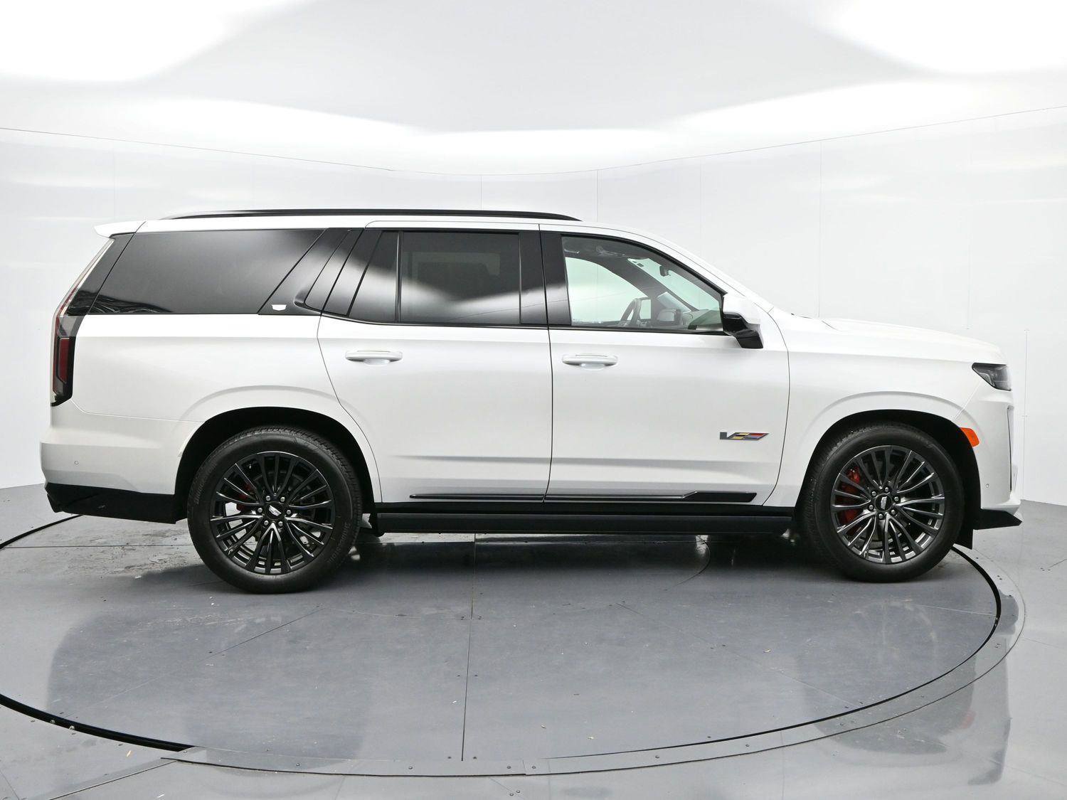 Certified 2023 Cadillac Escalade V AWD/4WD image 8