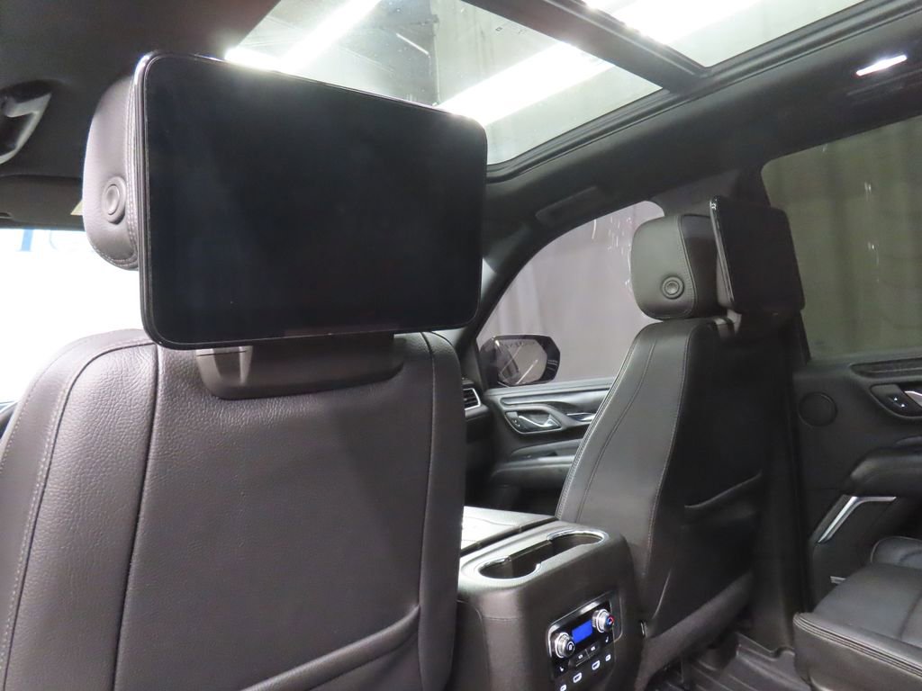 Used 2021 GMC Yukon Denali w/ Denali Premium Package image 11
