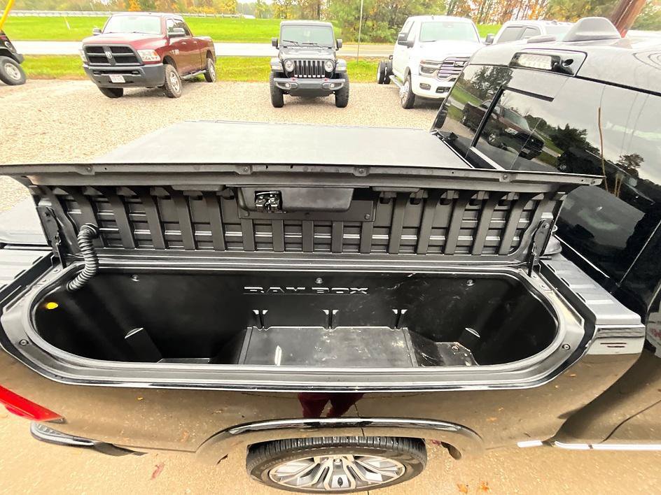 Used 2025 RAM 1500 Tungsten w/ Trailer Tow Group AWD/4WD image 6