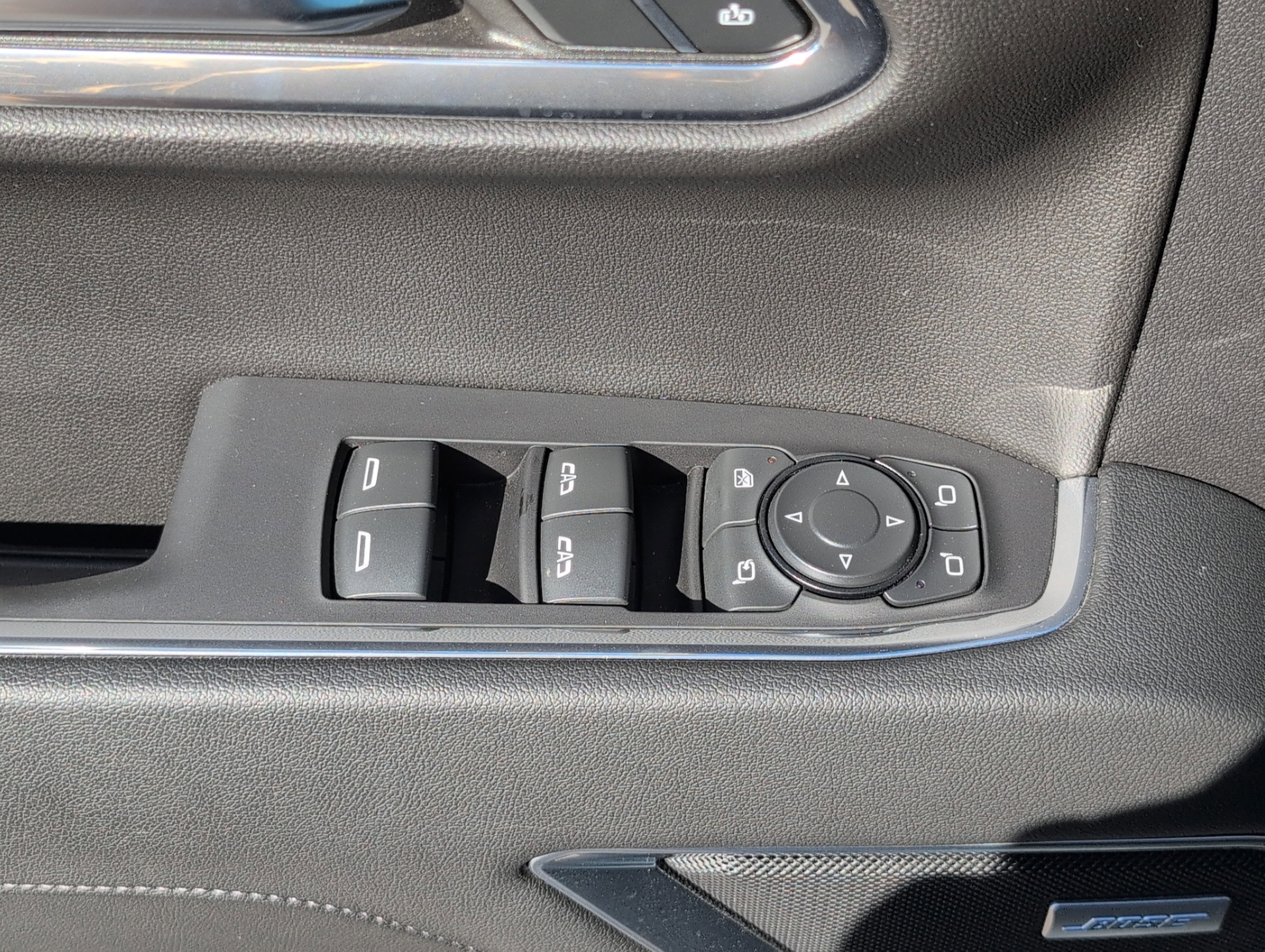 Used 2024 GMC Sierra 1500 SLT w/ SLT Premium Package image 16