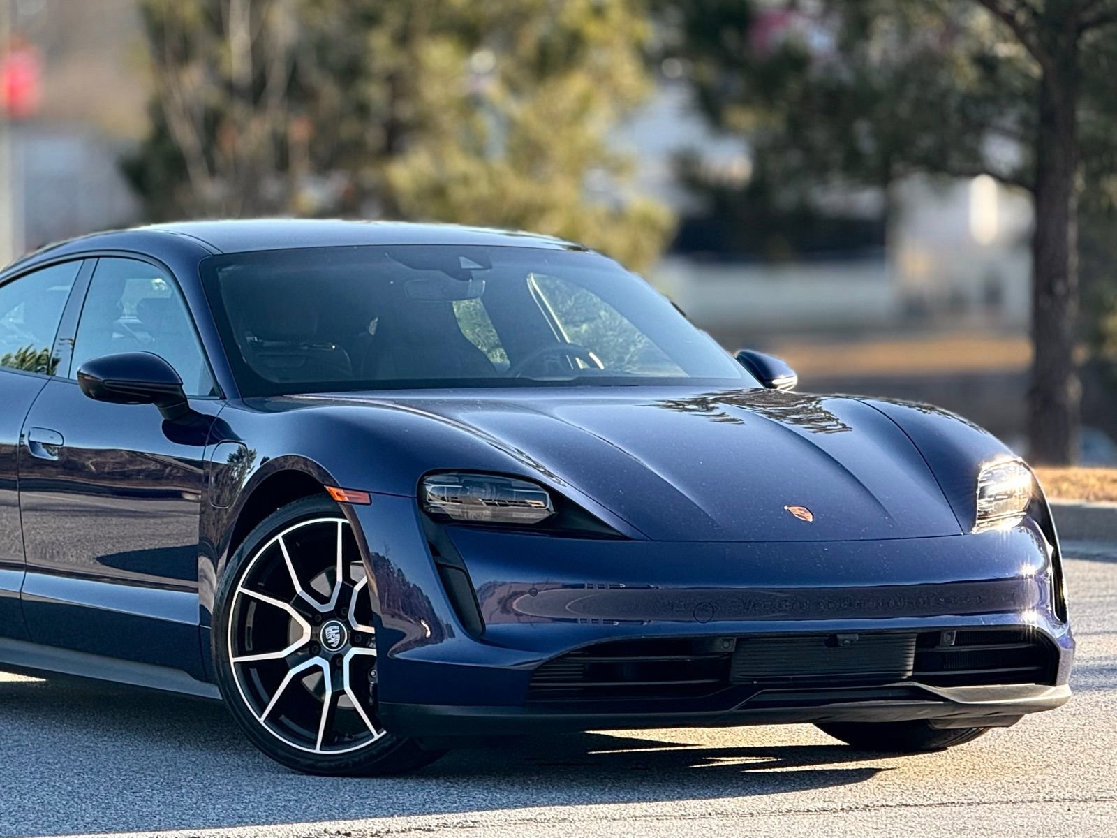 Used 2022 Porsche Taycan Base image 47