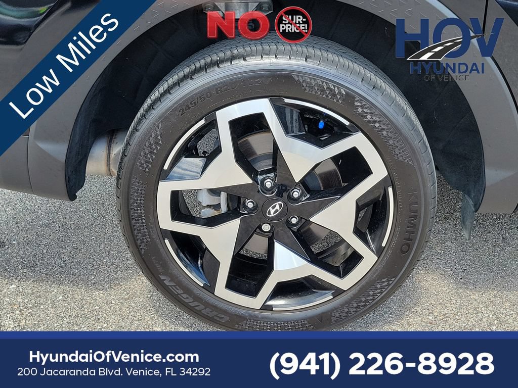Certified 2024 Hyundai Santa Cruz Limited AWD/4WD image 11