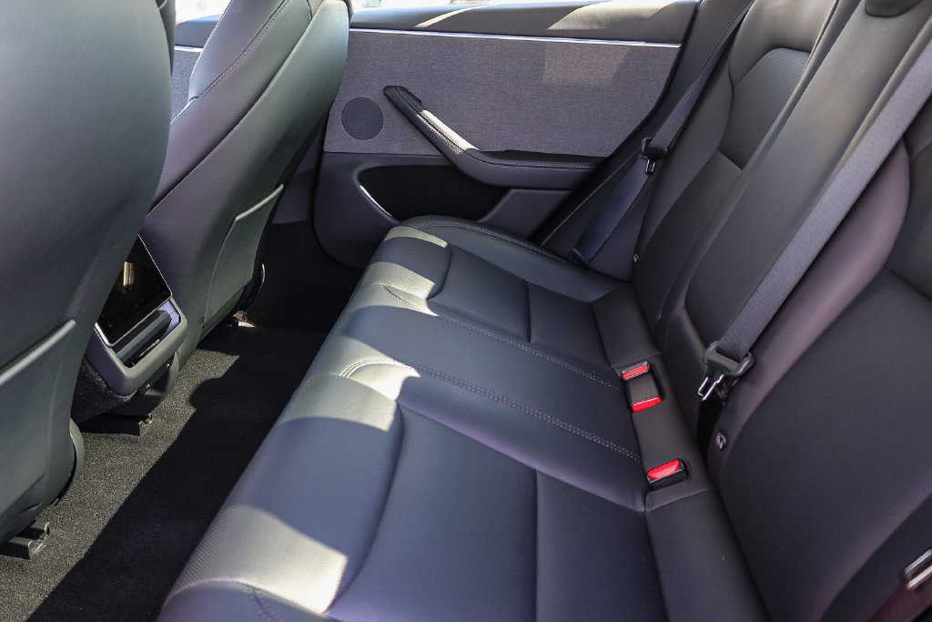 Used 2025 Tesla Model 3 Long Range RWD image 16