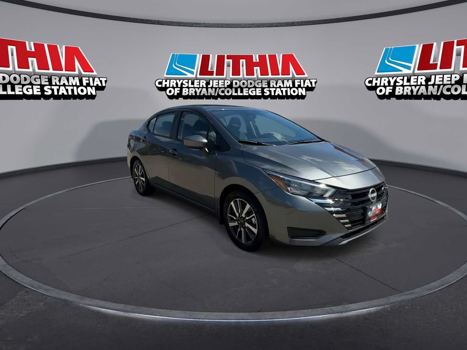 Used 2025 Nissan Versa SV w/ Trunk Package FWD image 2