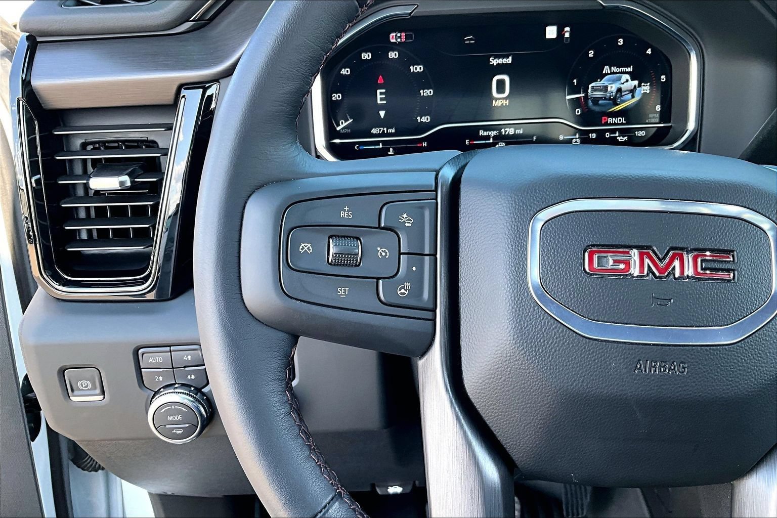 Used 2025 GMC Sierra 2500 AT4X AWD/4WD image 20
