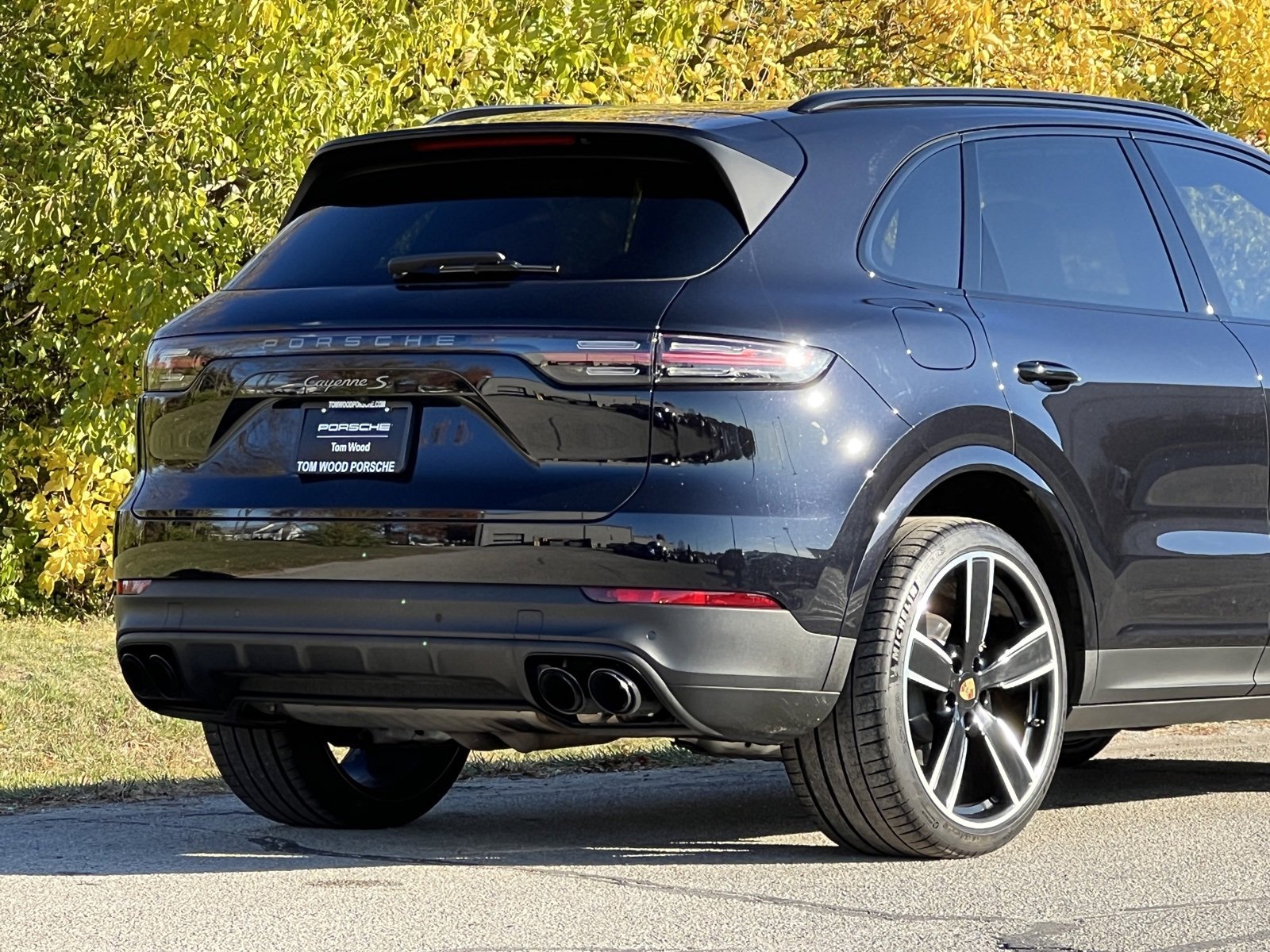 Certified 2022 Porsche Cayenne S Platinum image 9