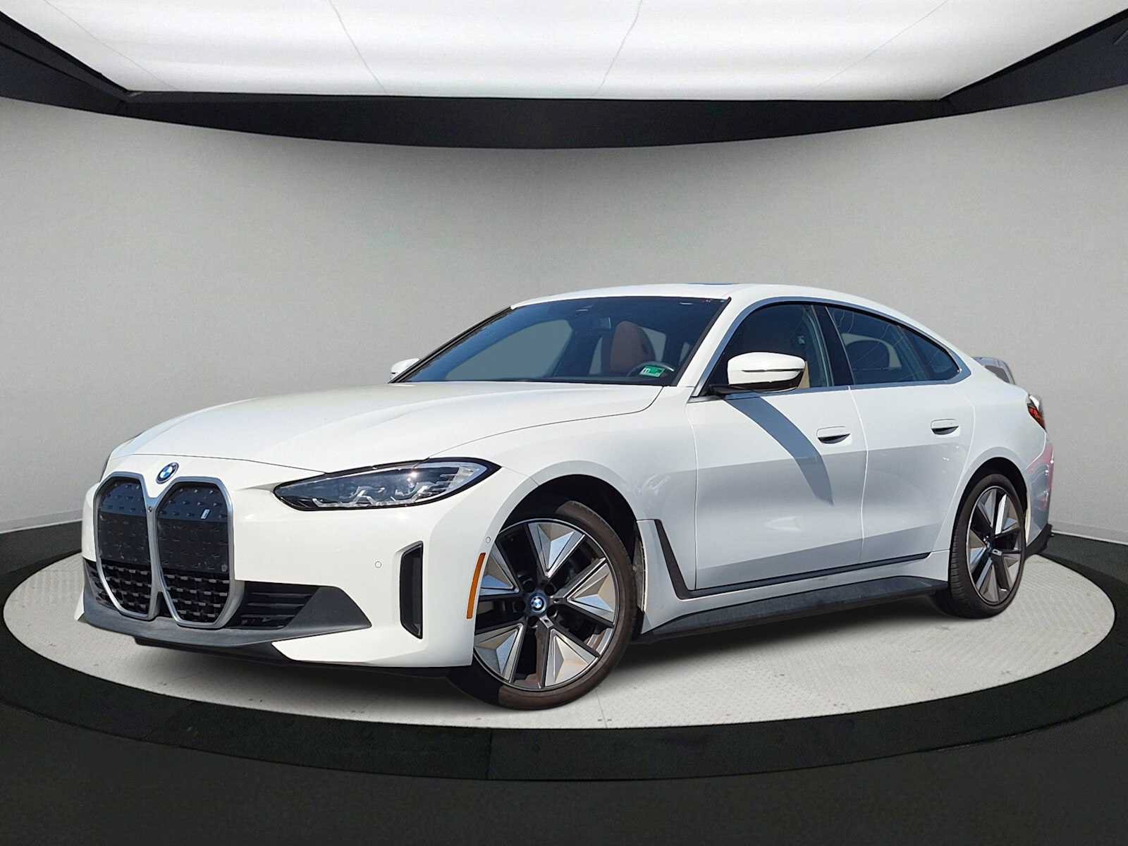 Used 2024 BMW i4 eDrive35 w/ Premium Package RWD image 1