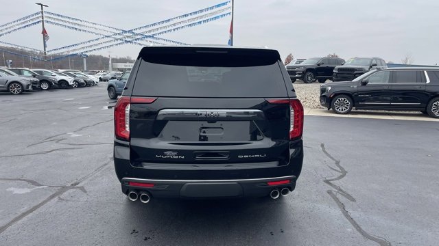 Used 2024 GMC Yukon XL Denali Ultimate image 4