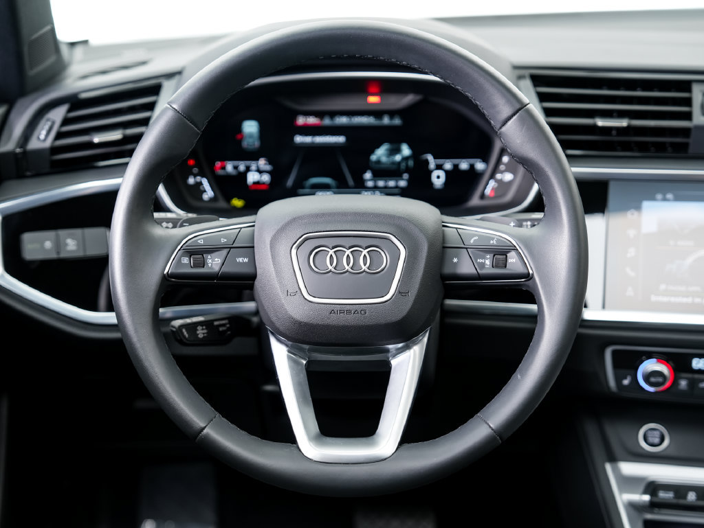 Certified 2025 Audi Q3 2.0T Premium Plus w/ Premium Plus Package AWD/4WD image 12