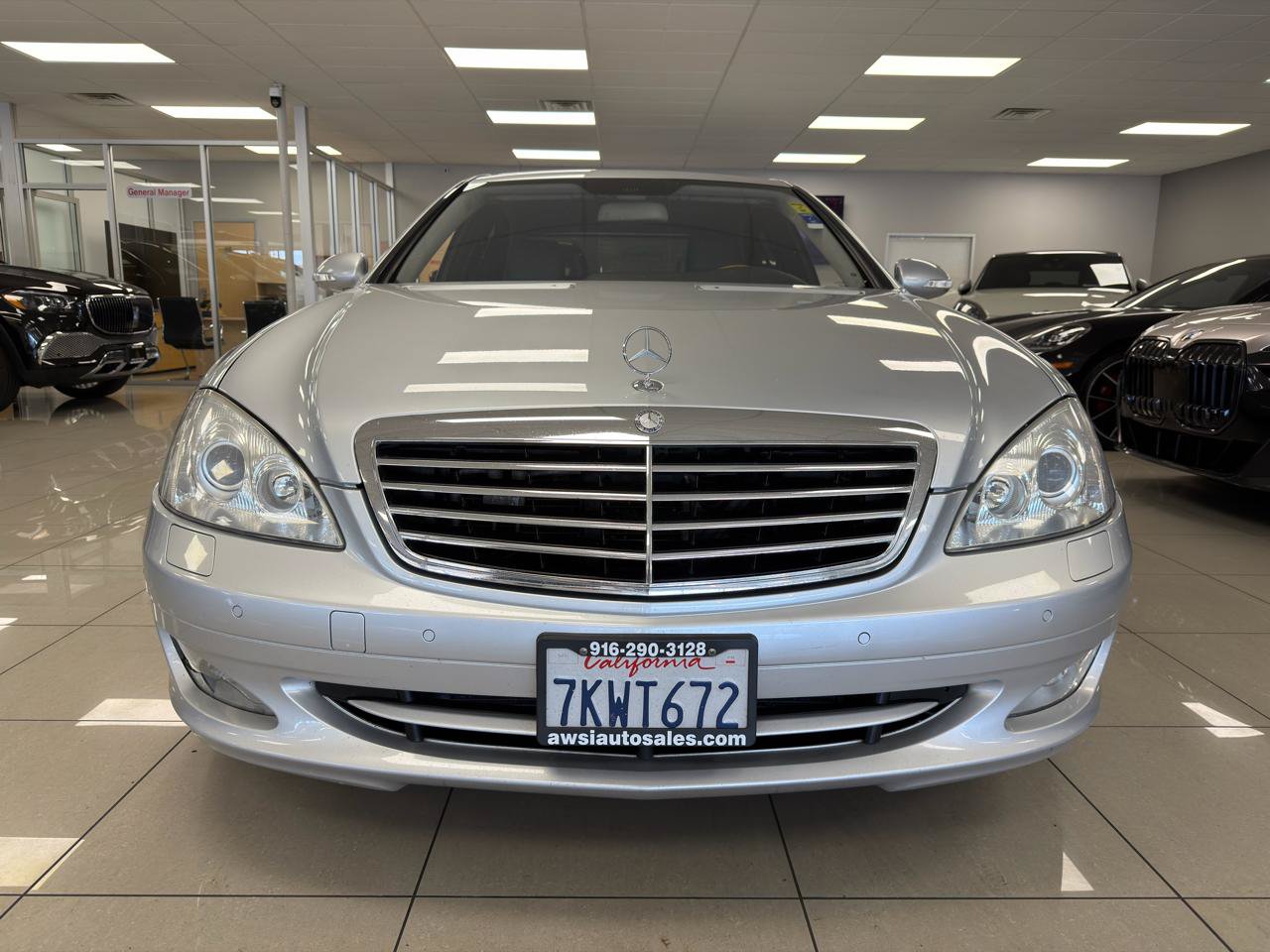 Used 2009 Mercedes-Benz S 550 image 2