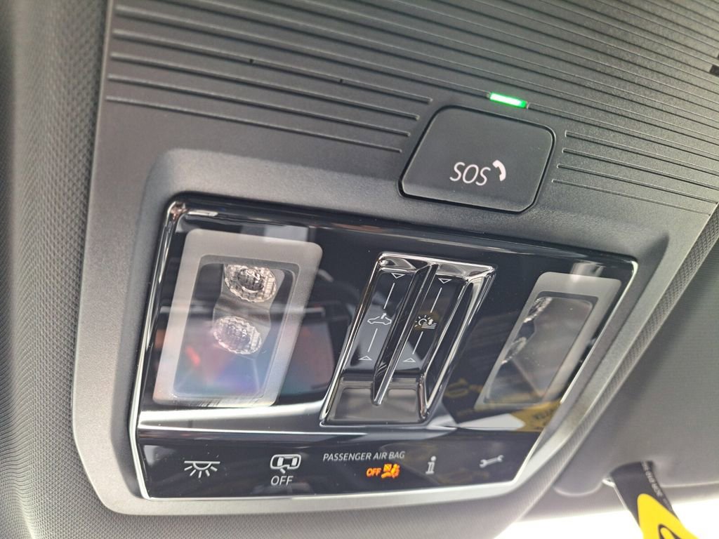 New 2026 Volkswagen Atlas Cross Sport SE image 17